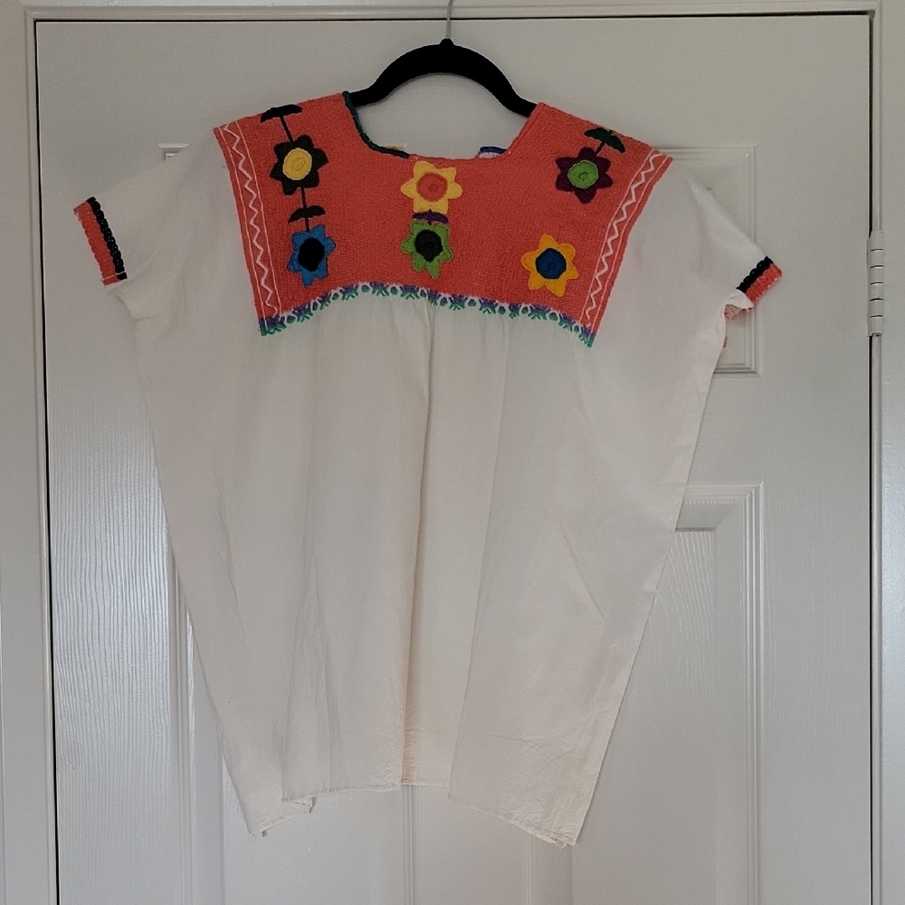 Embroidered Floral Cream Top